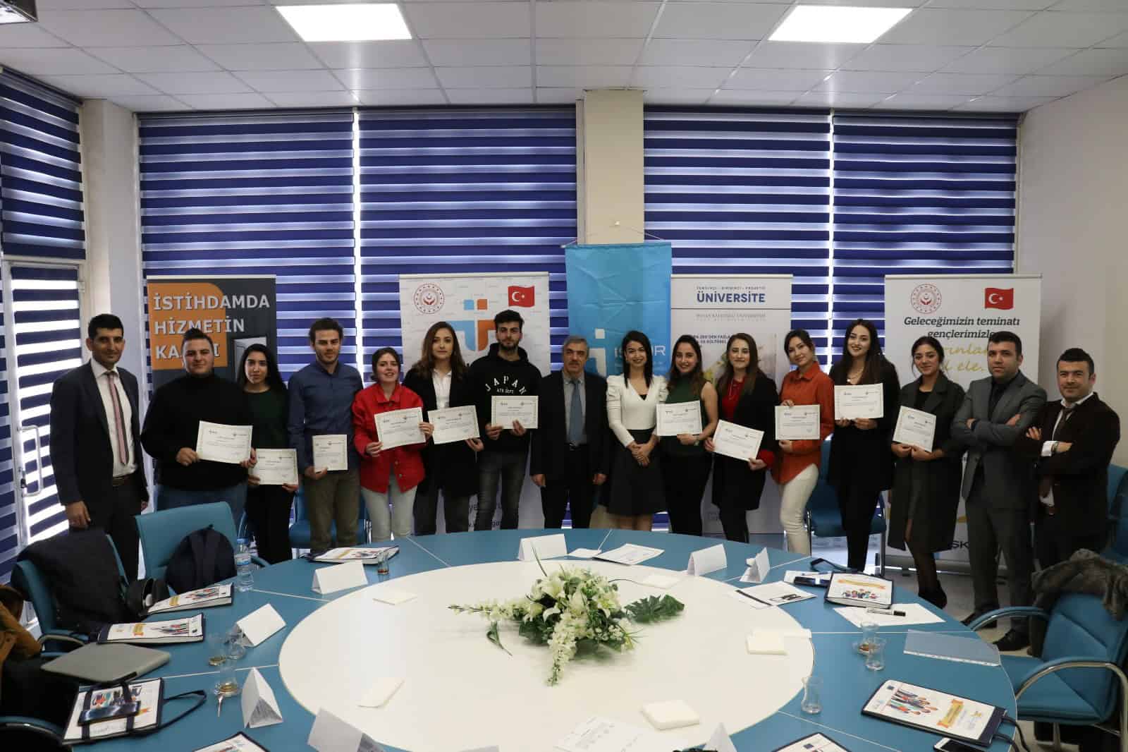 İŞ-KUR&HKU Özgeçmiş Hazırlama ve Mülakat teknikleri konulu İş Kulübü Eğitimi